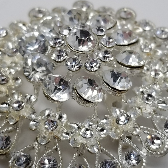 Large Clear Rhinestone Brooch Tiered Silver Tone Round 3D Flower Pin Teardrop - Picture 2 of 10